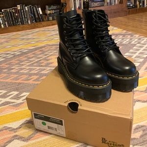 Dr Martens Jadon Boot